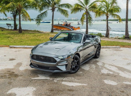 Mustang convertible rental Miami