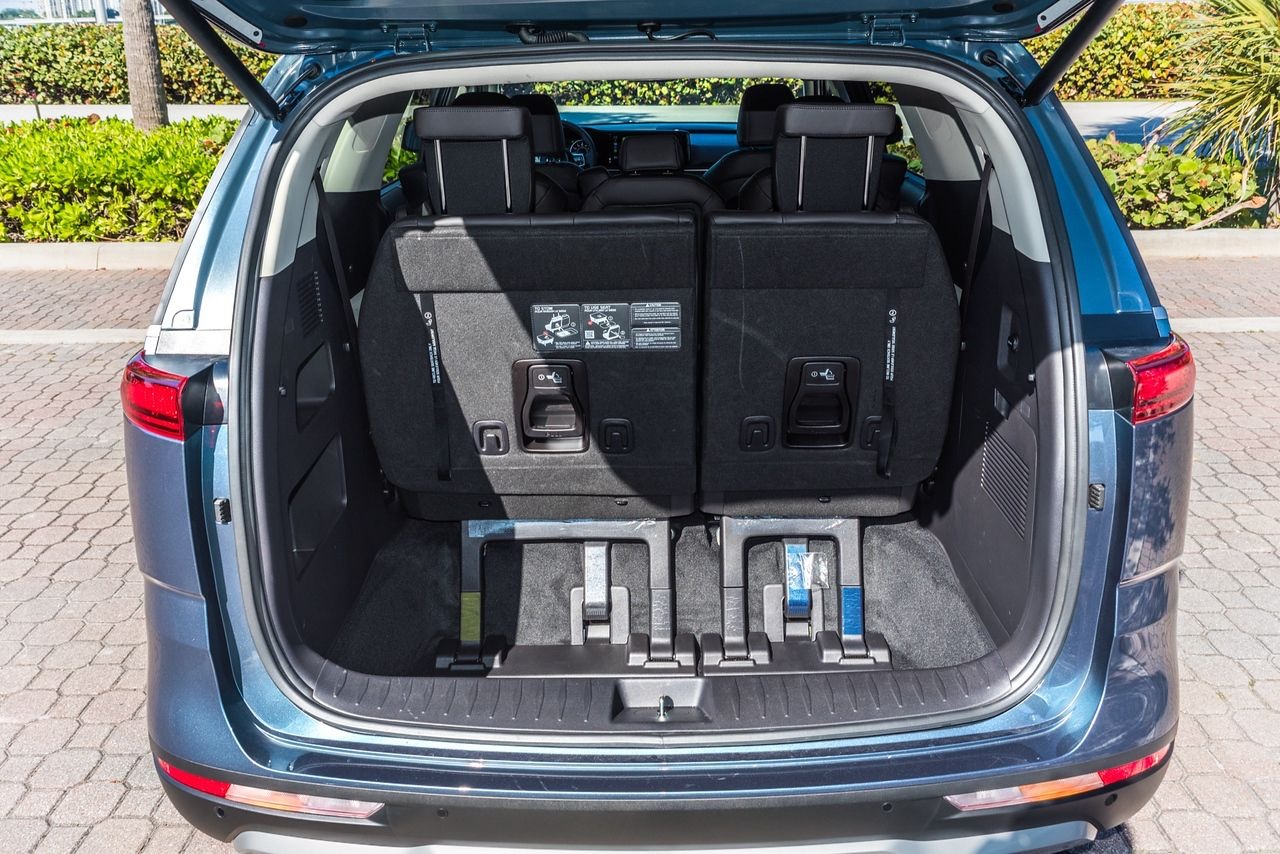 Kia Carnival - Imagem extra 8